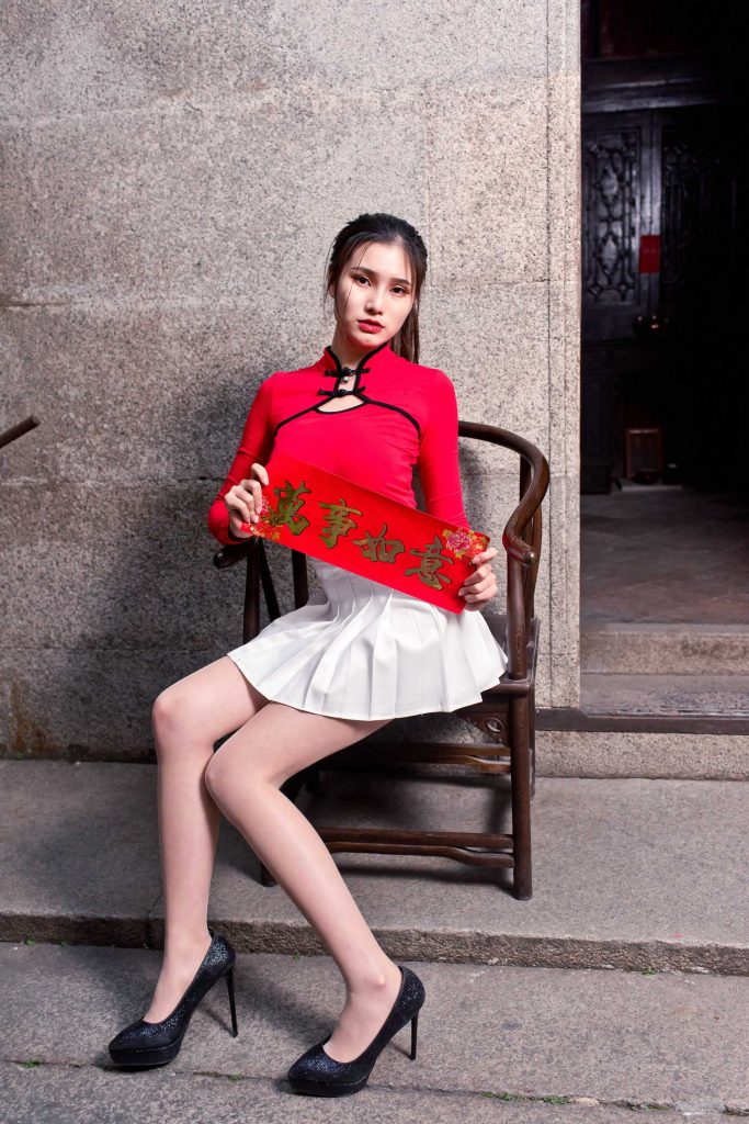 精選街拍攝影 No.176 紅衣白裙極品絲足美女春光鬧古村 3 [92P/116M]插圖