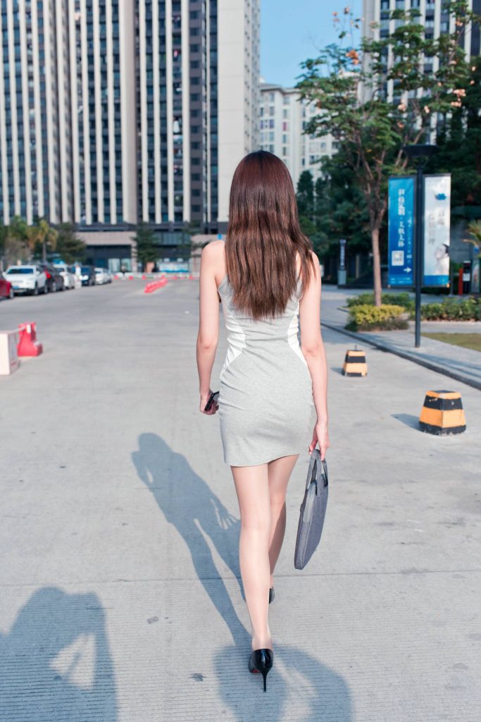 精選街拍攝影 No.178 午后休閑的包臀灰裙極品薄絲OL美女婷婷 2 [118P/104M]插圖1