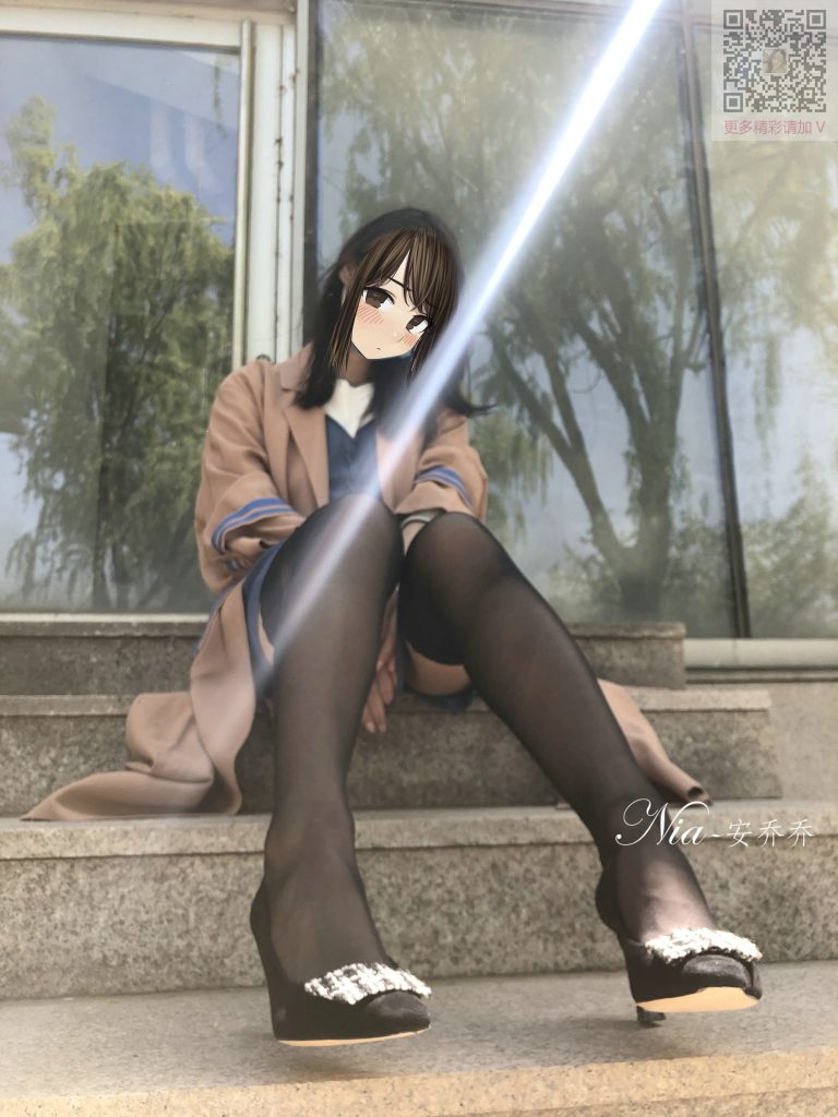 精選街拍攝影 No.185 Nia喬喬學姐外拍誘惑長筒黑絲襪 [35P/34M]插圖2