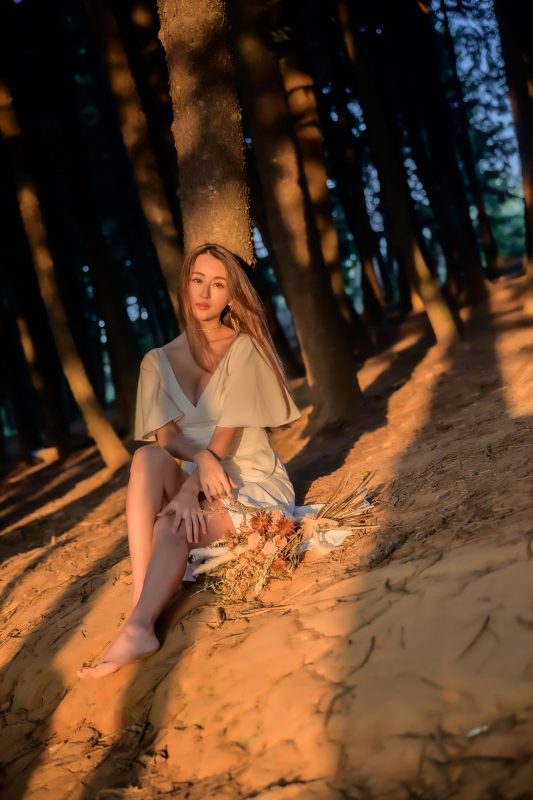 精選街拍攝影 No.195 飄逸長(zhǎng)裙裸足美腿 [113P/116M]-無(wú)料攝影圈