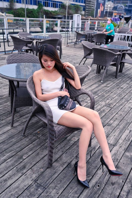 精選街拍攝影 No.213 白色吊帶肉絲美女暢游琶醍輕軌 1 [97P/89M]-無料攝影圈