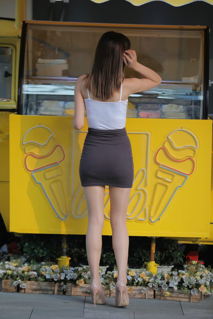 精選街拍攝影 No.224 漂亮的油亮絲襪長腿小姐姐 2 [113P/69M]插圖