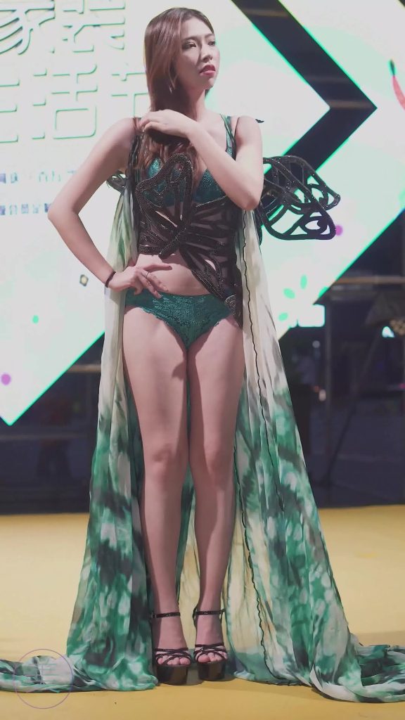 NO.0140 2021 廣州安華匯維密內(nèi)衣秀 Victoria’s Secret Fashion[1V/417MB]插圖3