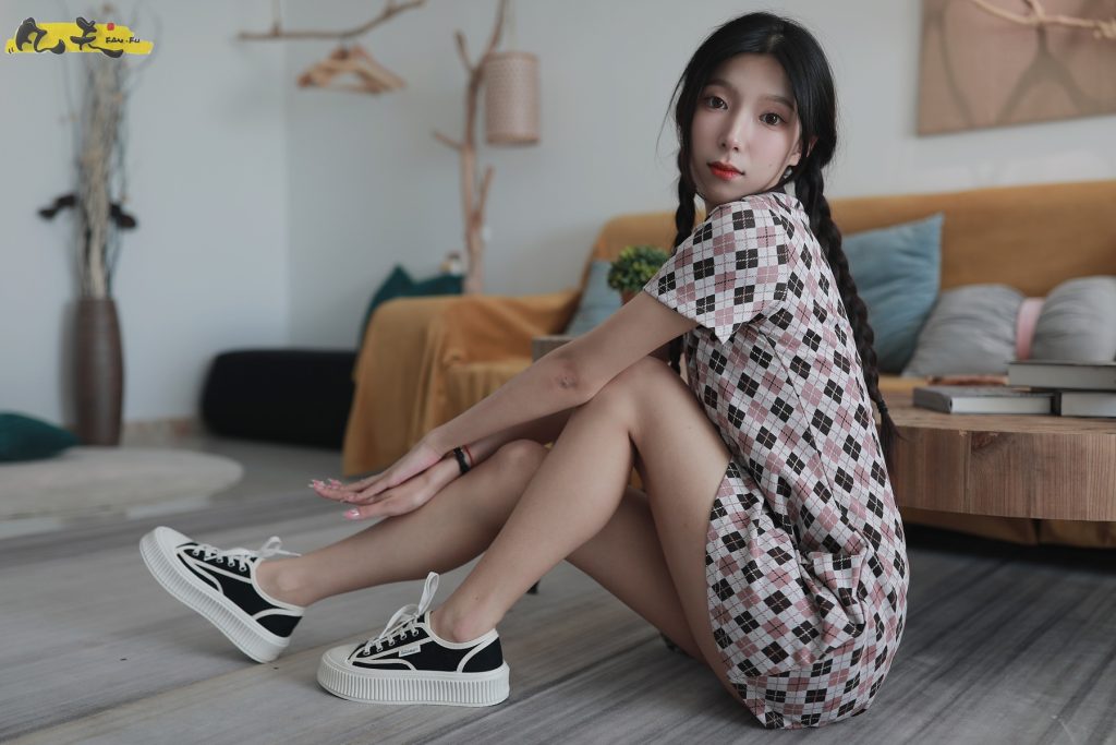 凡夫攝影 NO.0007 – 夏妹 板鞋白棉襪[207P/1V/3.46GB]插圖2