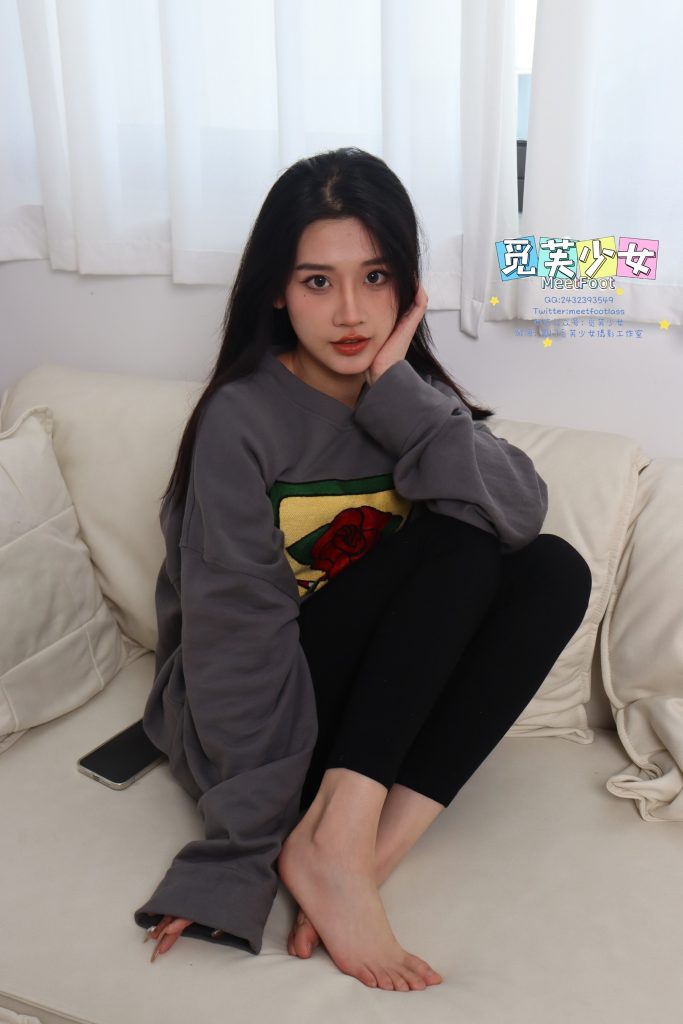 [覓芙少女]NO.030 Wendy 光終究會(huì)撒在你身上[173P/463MB]插圖4