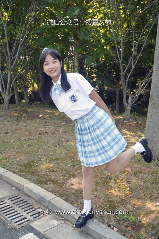 初夏女神 NO.081 點點 我的JK裝[140P/1V/5.68GB]-無料攝影圈