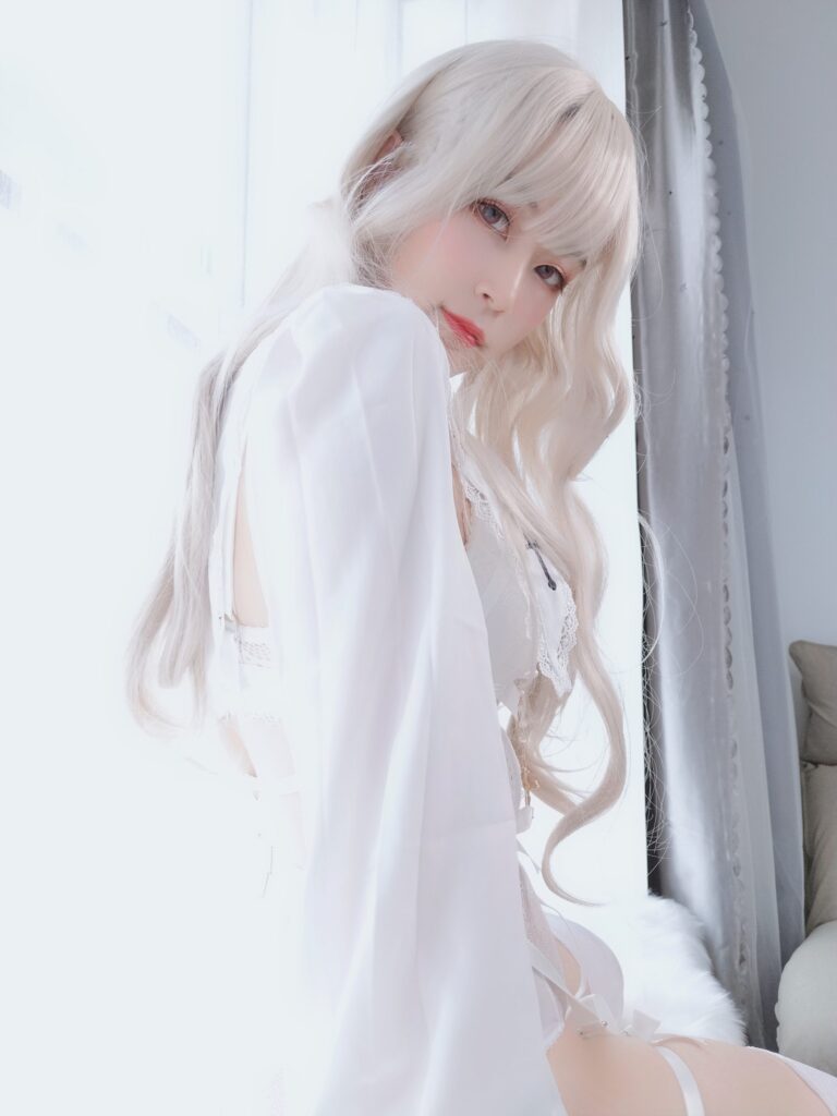 Coser小姐姐白銀_NO.018 純白圣女 [56P/6V/264MB]插圖