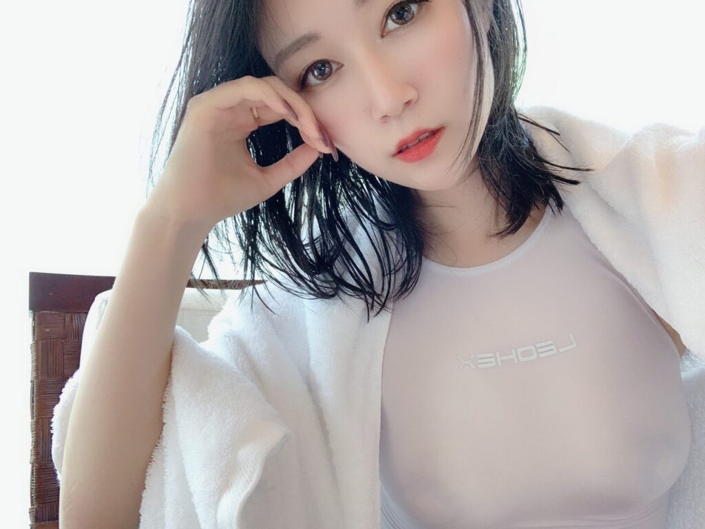 Coser小姐姐白銀81 026 白色競泳 [83P/112M]插圖