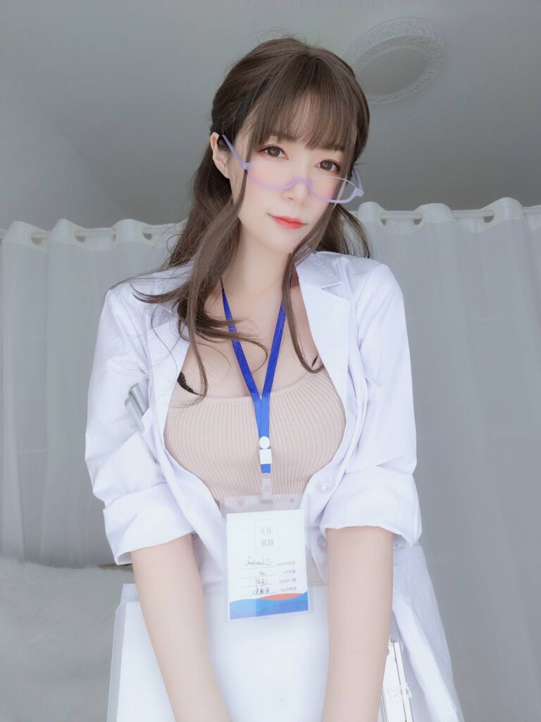 白銀 NO.053 – 私人醫(yī)生[159P/6V/1.03GB]插圖1