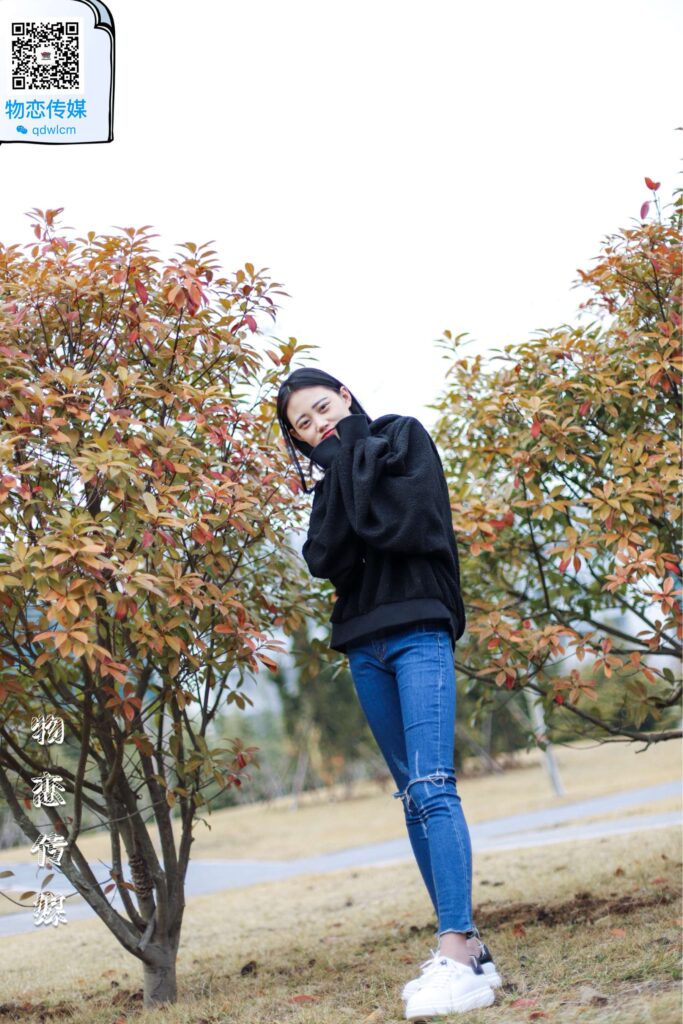 物戀傳媒 No.003 LOL鉆石小仙女，高顏值清純女生 [147P/130MB]插圖2