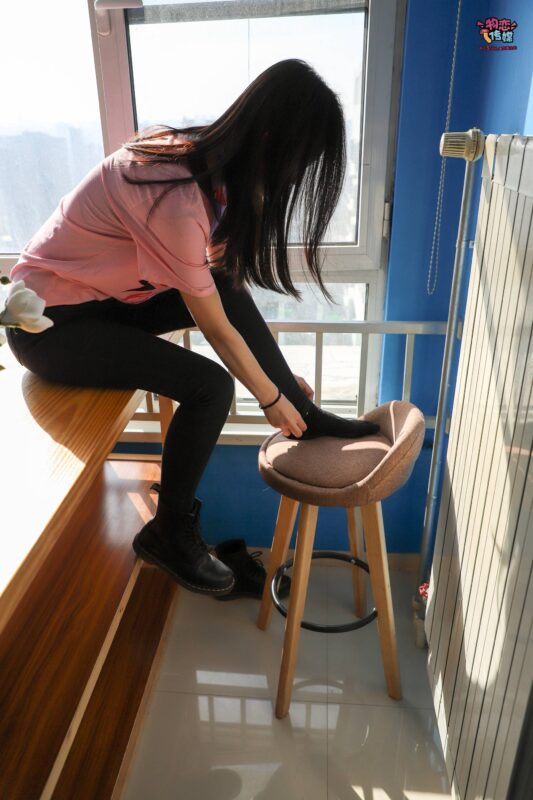 [物戀傳媒] NO.004 學建筑的小姐姐來啦，帶你看不一樣的理工女生 [113P/344MB]-無料攝影圈