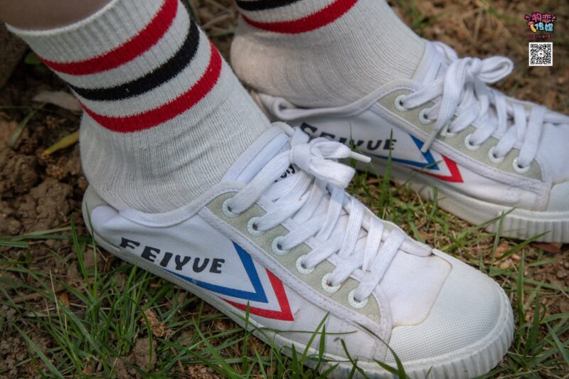 物戀傳媒 No.009 純純的鄰家小妹哦，小白鞋下藏著什么樣的棉襪呢 [187P/1.26GB]-無料攝影圈