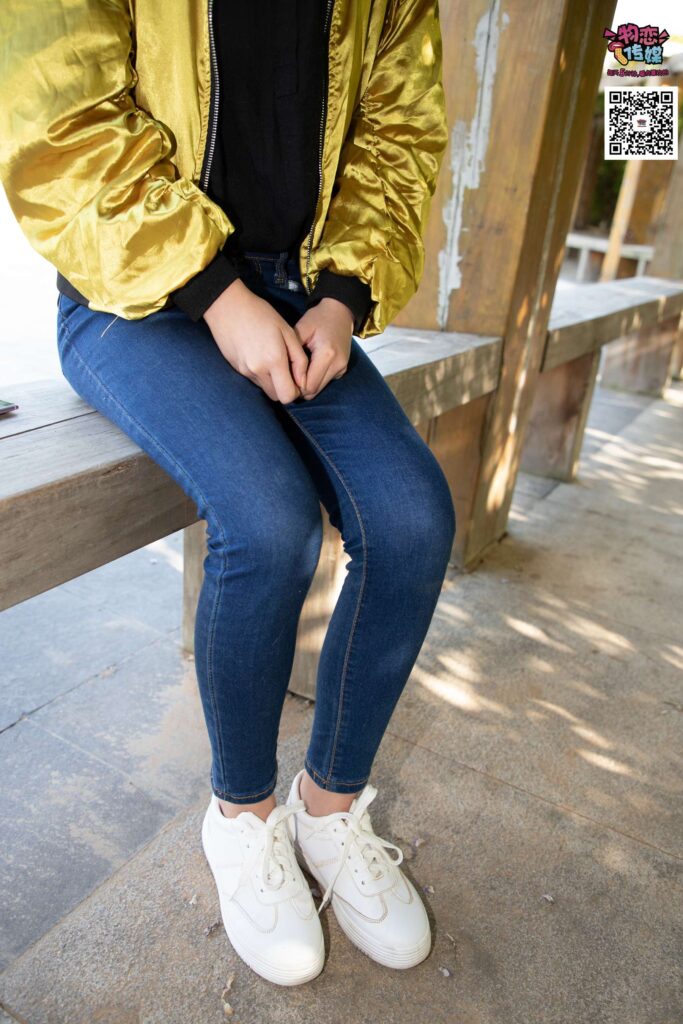 物戀傳媒 No.012 嬌小型小蘿莉哦,猜猜我多大呢,小白板鞋搭配粉色棉襪 [124P/861MB]插圖2