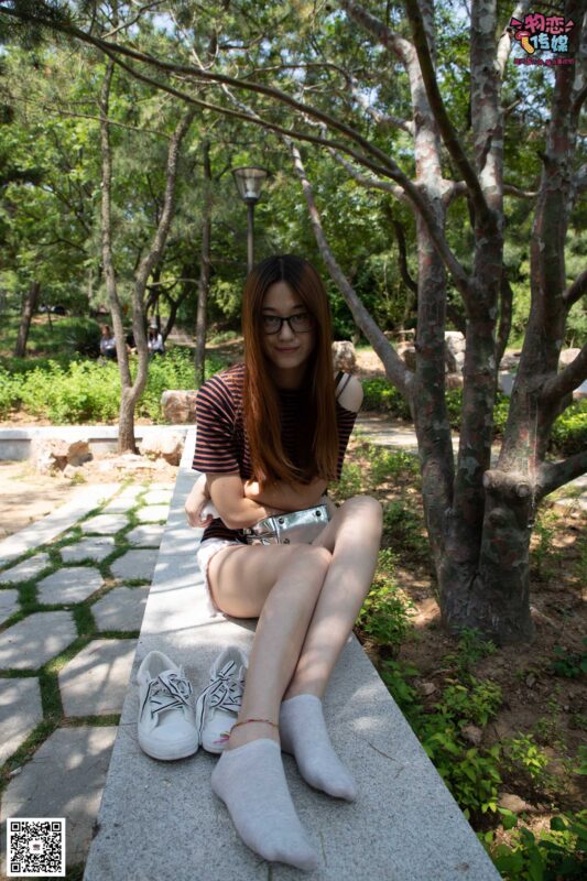 物戀傳媒 No.023 腿長即正義！清純長腿小姐姐帆布鞋配短棉襪 [235P/1V/2.68GB]-無料攝影圈