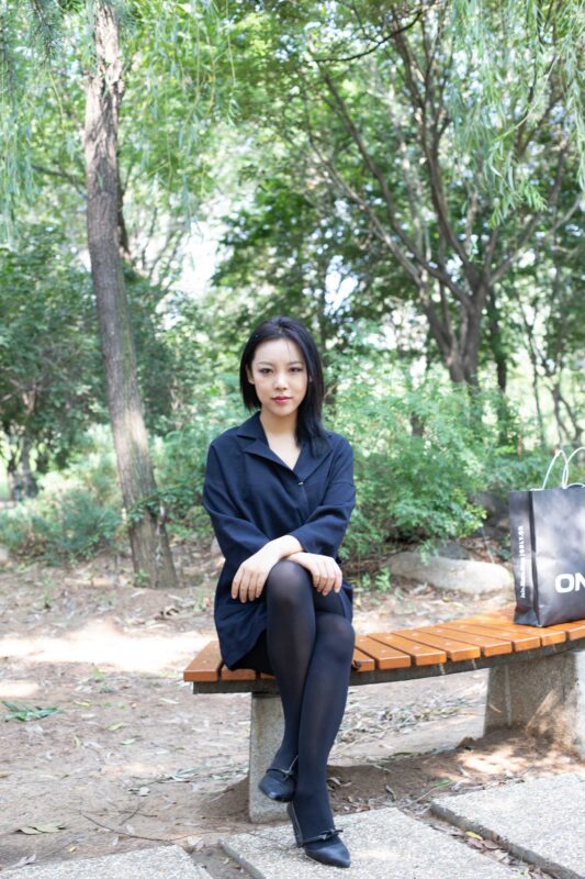 物戀傳媒 NO.042 霜花冷冽，美人驚艷。高跟配黑絲[148P/1V/1.19GB]-無料攝影圈