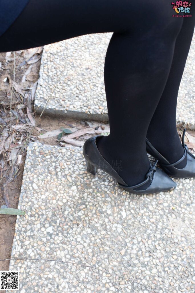 物戀傳媒 NO.042 霜花冷冽，美人驚艷。高跟配黑絲[148P/1V/1.19GB]插圖3