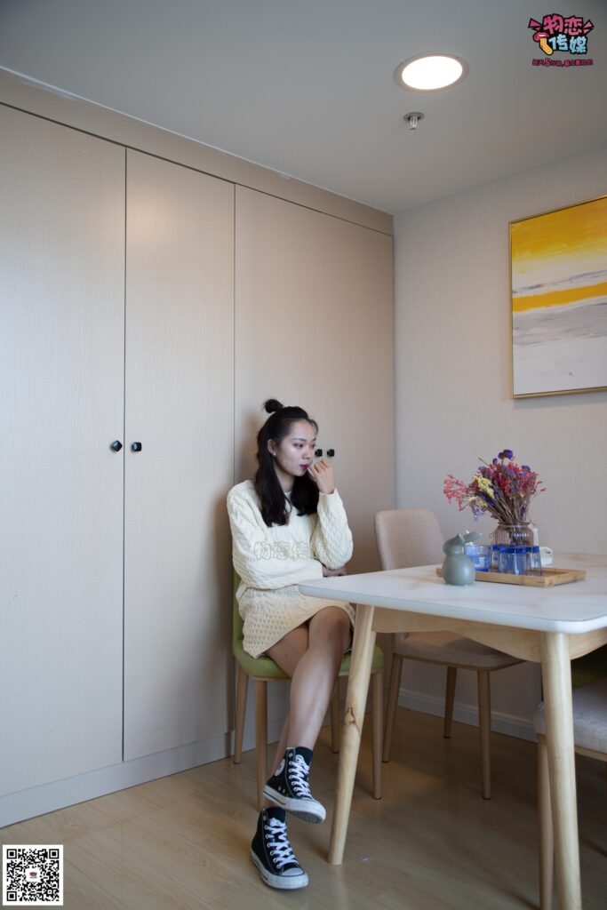 物戀傳媒 No.060 匡威,永恒不滅的原創(chuàng)力,配白色棉襪,經(jīng)典 [119P/1V/1.02GB]插圖1