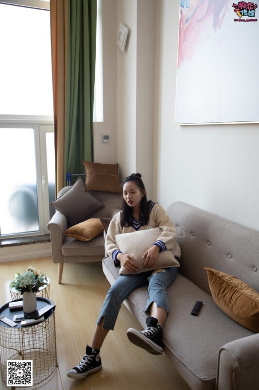 物戀傳媒 No.080 雯雯-牛仔褲搭配匡威高幫帆布鞋 [141P/769MB]-無料攝影圈