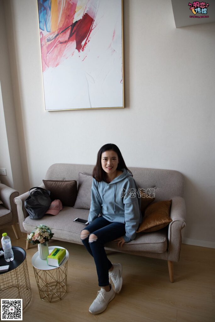 物戀傳媒 No.082 薇安-來(lái)自英語(yǔ)專業(yè)的另一位學(xué)霸姐姐 [310P/2V/1.86GB]插圖2