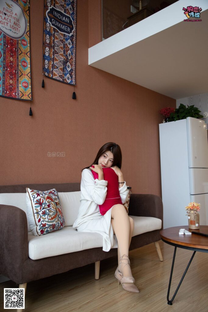 物戀傳媒 NO.085 檸檬-飄逸小白裙與細帶高跟[158P/1V/1.30GB]插圖2