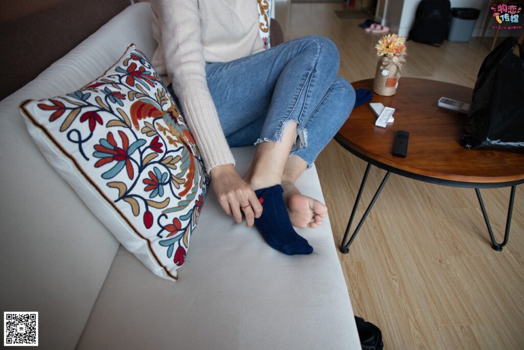 物戀傳媒 No.087 劉心-可愛丸子頭，可愛棉襪 [116P/1V/0.99GB]插圖1