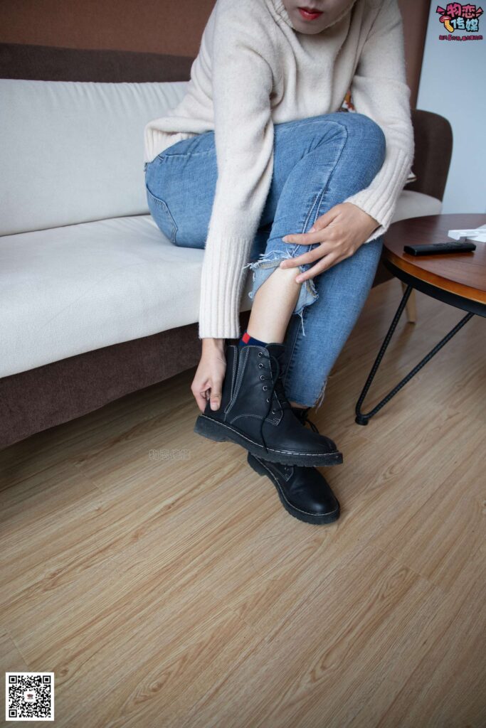 物戀傳媒 No.087 劉心-可愛丸子頭，可愛棉襪 [116P/1V/0.99GB]插圖2