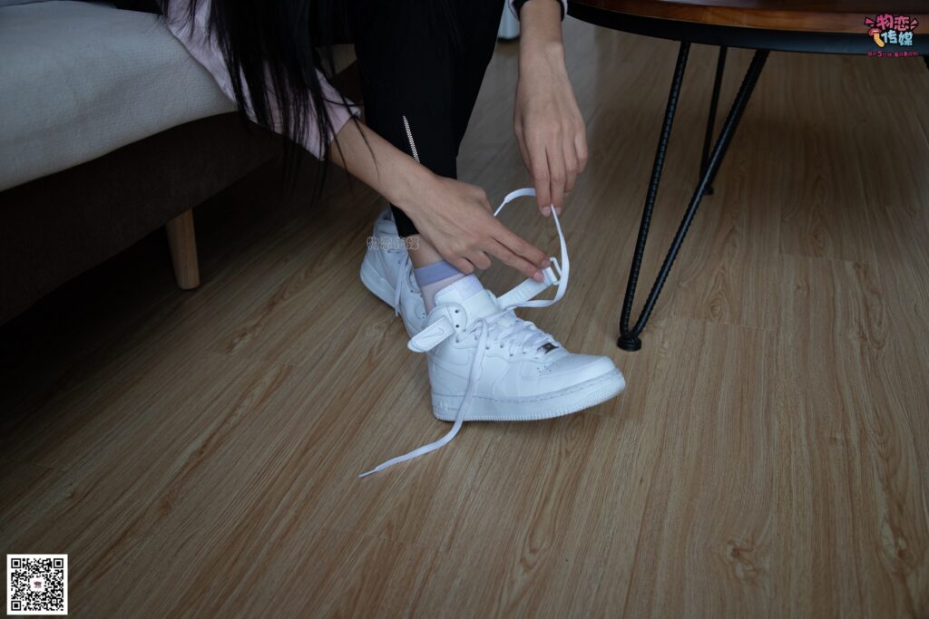 物戀傳媒 No.089 蘇鑲-空谷幽蘭的她 [155P/1V/1.24GB]插圖3