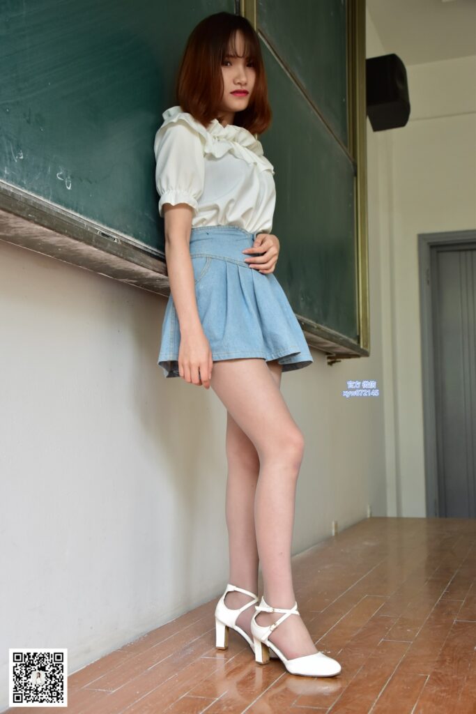 大生模拍 No.021 柔柔-教室美絲足 [52P/273MB]插圖1