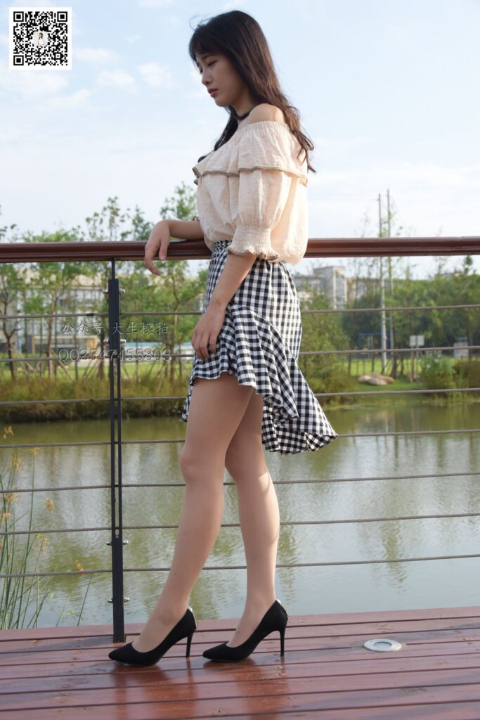 大生模拍 No.040 嘉嘉-高跟襪意 [56P/164MB]插圖2