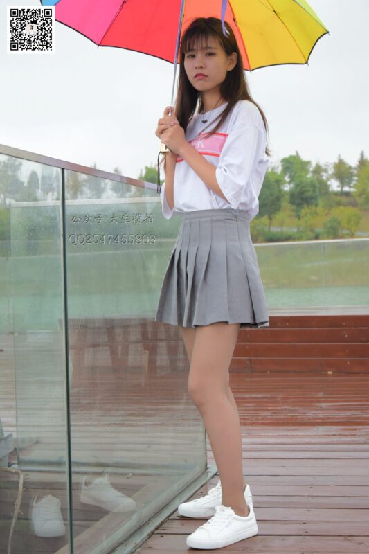 大生模拍 No.044 云云-雨中漫步 [59P/135MB]-無料攝影圈