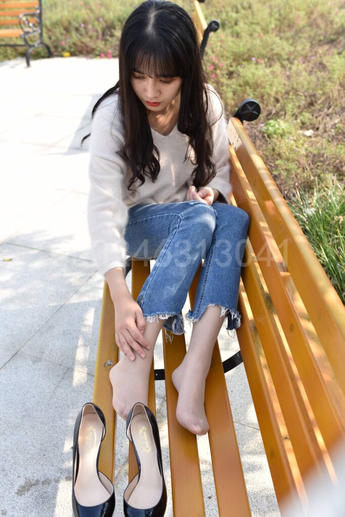 大生模拍 No.046 嘉嘉-褲內(nèi)有絲 [30P/123MB]插圖