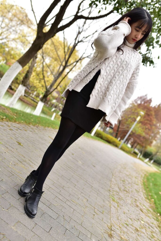 大生模拍 No.049 嘉嘉-答應你們的厚黑絲 [51P/630MB]插圖2