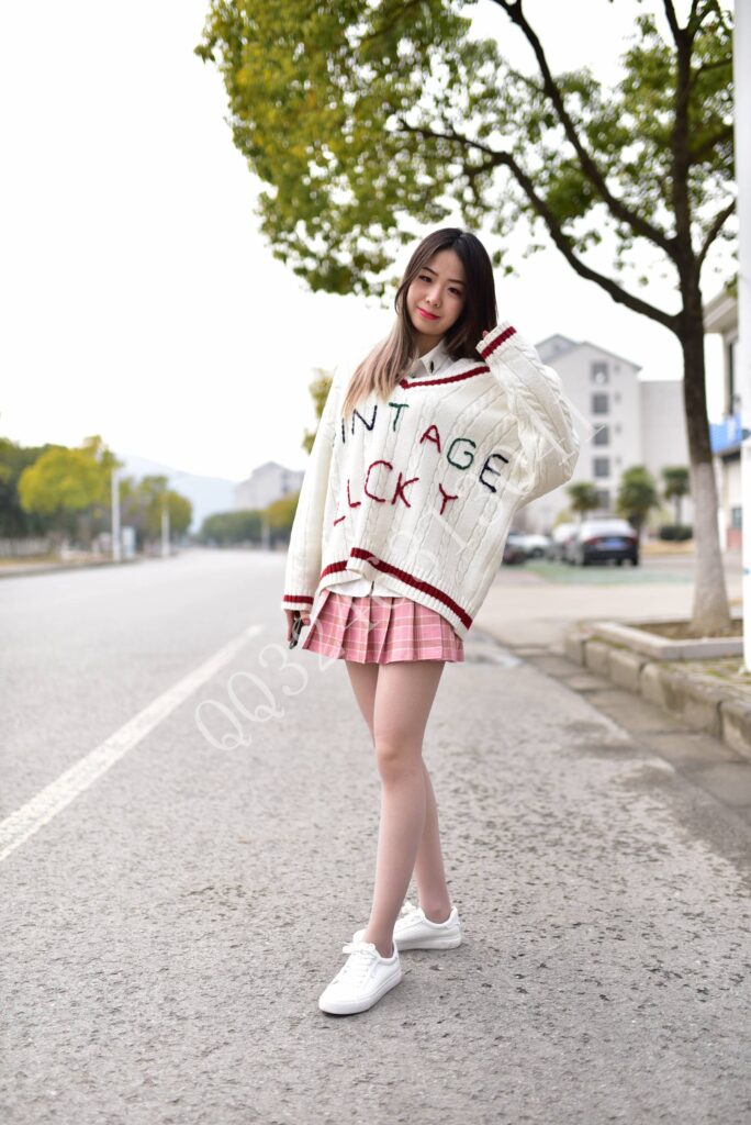 大生模拍 No.051 灰絲學(xué)妹 [55P/226MB]插圖1