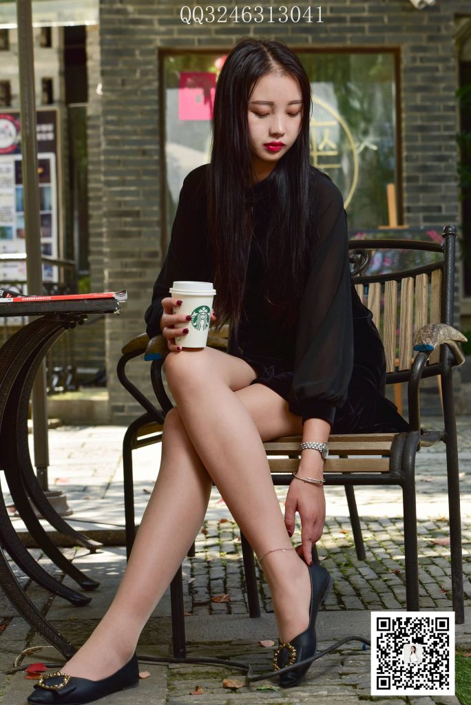 大生模拍 No.081 小梅-星巴克門口秀肉絲 [45P/1V/314MB]插圖2