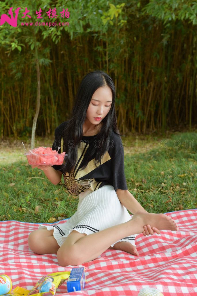 大生模拍 No.144 菲菲 假日野餐 [63P/1V/473MB]插圖2