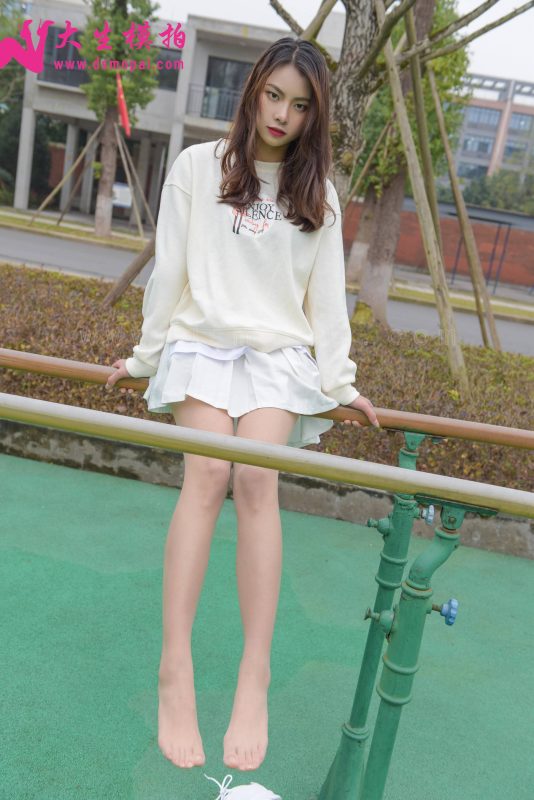 大生模拍 No.177 雯雯_運(yùn)動(dòng)鞋的味道 [61P/115MB]-無料攝影圈