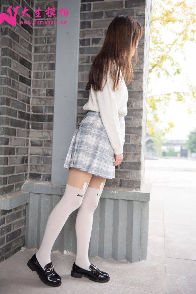 大生模拍 NO.180 軒軒 JK拼接絲 [42P/160MB]插圖