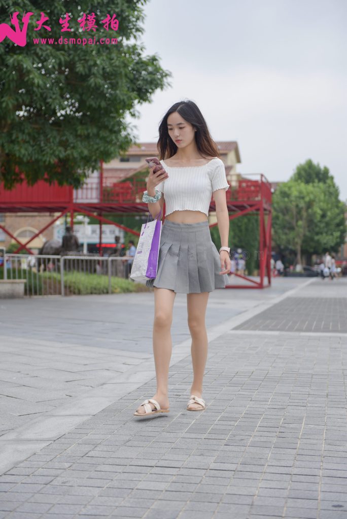 大生模拍 No.205 時(shí)尚小學(xué)妹 [28P/62MB]插圖1