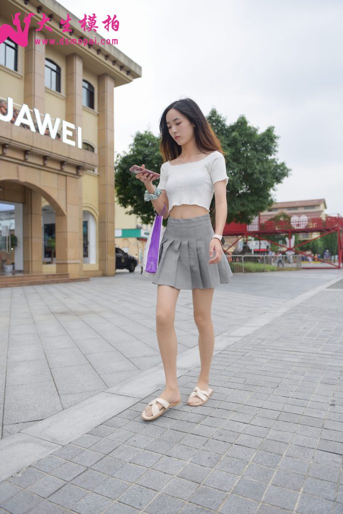 大生模拍 No.205 時(shí)尚小學(xué)妹 [28P/62MB]插圖2