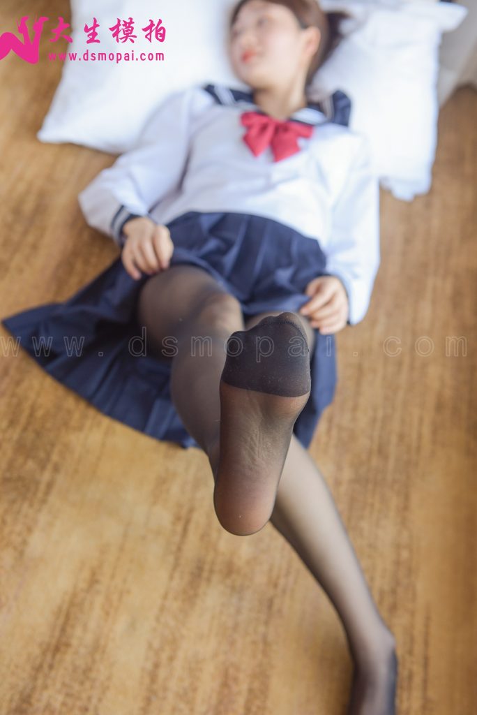 大生模拍 NO.210 意涵 JK黑絲 [55P/244MB]插圖