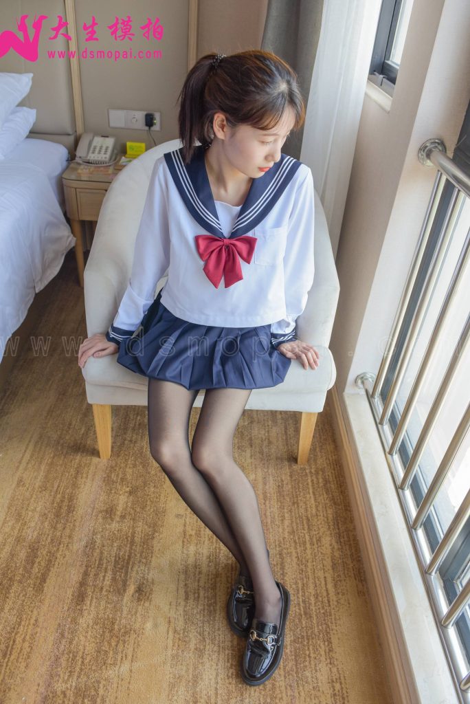 大生模拍 NO.210 意涵 JK黑絲 [55P/244MB]插圖1