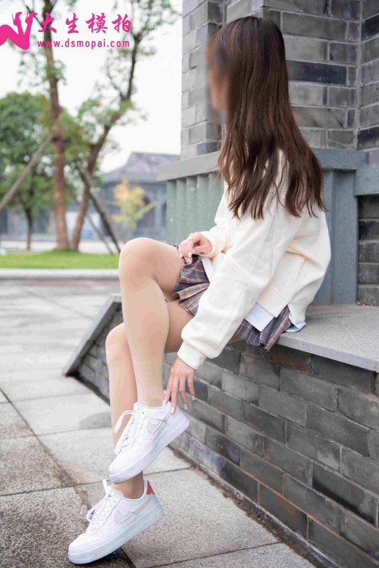 大生模拍 NO.247 冬日厚肉絲 [64P/168MB]-無(wú)料攝影圈