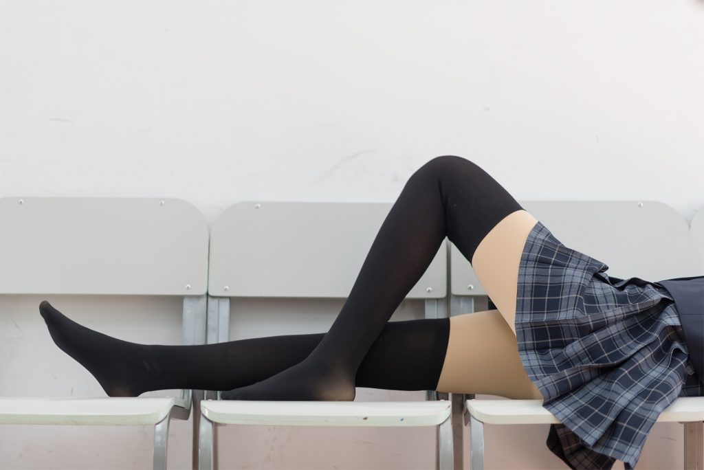 風之領域精品寫真@No.016 學生妹妹的幼稚黑絲 [39P/54.5MB]插圖1