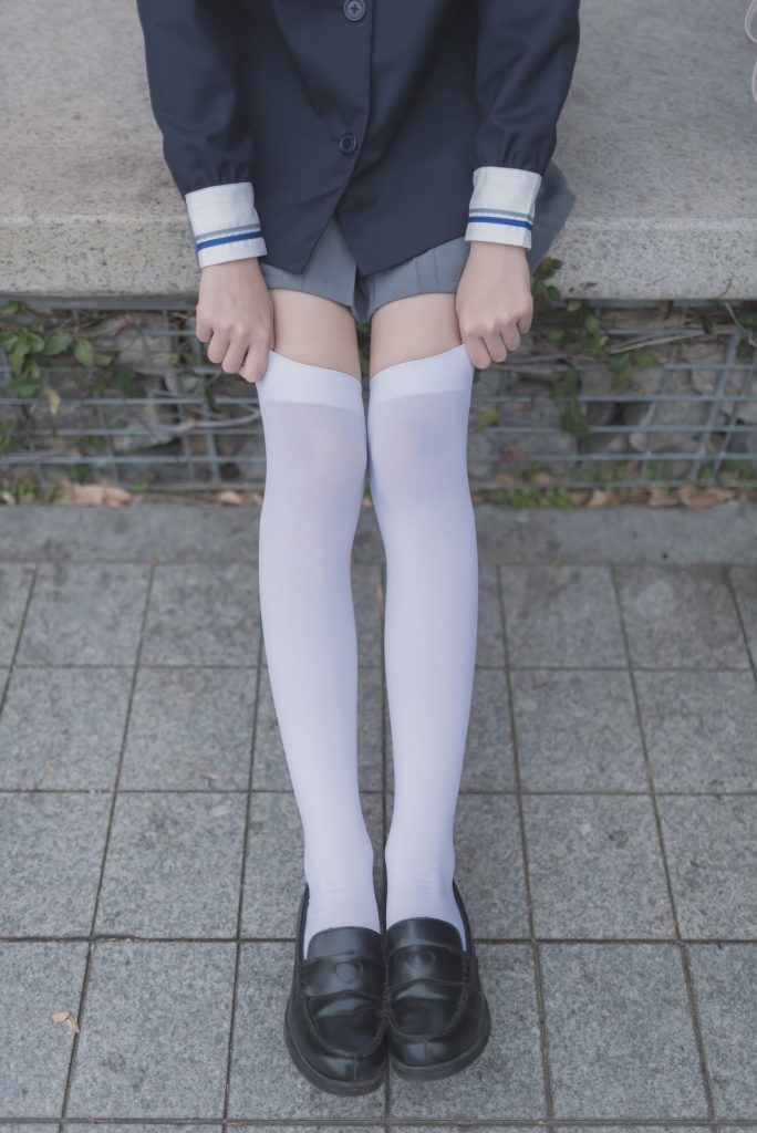 風(fēng)之領(lǐng)域精品寫(xiě)真@No.021 黑白絲戶外私拍 [50P/150MB]插圖1