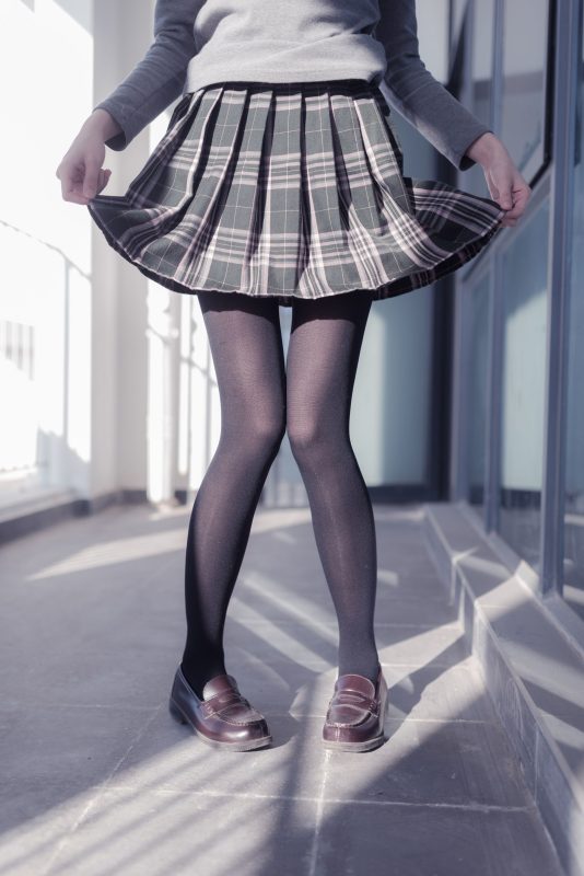 風(fēng)之領(lǐng)域精品寫真@No.023 靜靜等待的黑絲女孩 [50P/213MB]-無料攝影圈