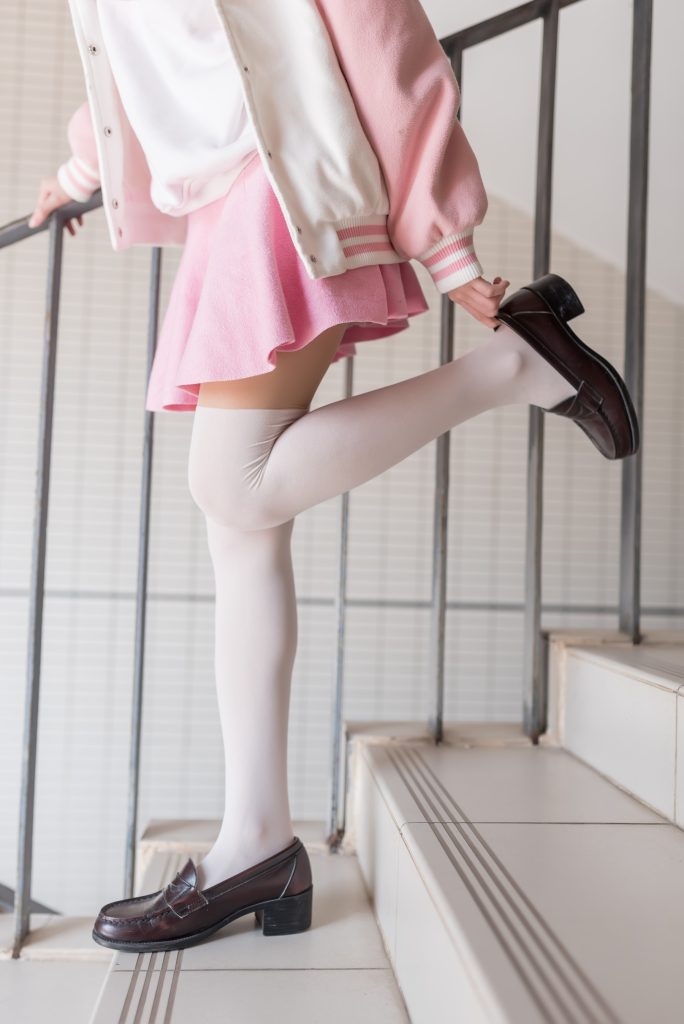 風(fēng)之領(lǐng)域精品寫真@No.026 粉色系校花白絲小姐姐 [48P/186MB]插圖3