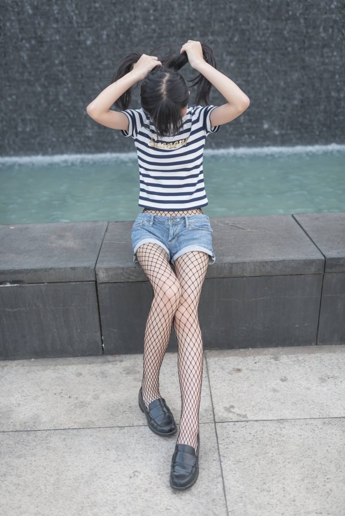 風(fēng)之領(lǐng)域精品寫(xiě)真@No.027 短褲魚(yú)網(wǎng)絲襪 [50P/221MB]插圖