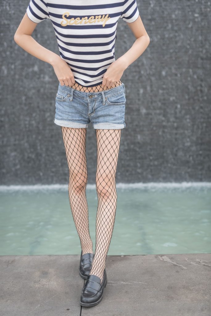 風(fēng)之領(lǐng)域精品寫(xiě)真@No.027 短褲魚(yú)網(wǎng)絲襪 [50P/221MB]插圖2