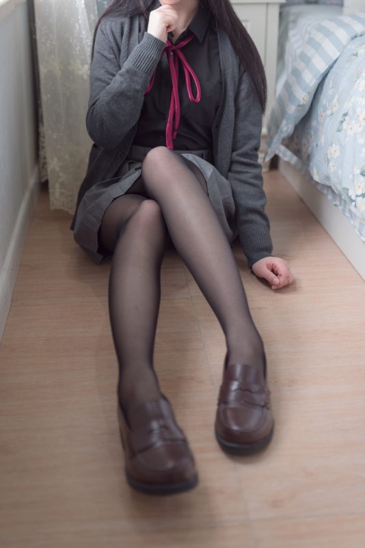 風(fēng)之領(lǐng)域精品寫真@No.029 閨房黑絲秀 [45P/178MB]-無料攝影圈