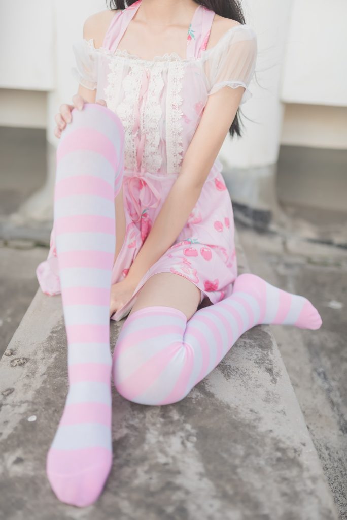 風(fēng)之領(lǐng)域精品寫真@No.035 粉嫩的鄰家小姐姐 [50P/171MB]插圖2